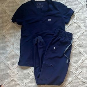 Figs Zamora Jogger and Caterina Top